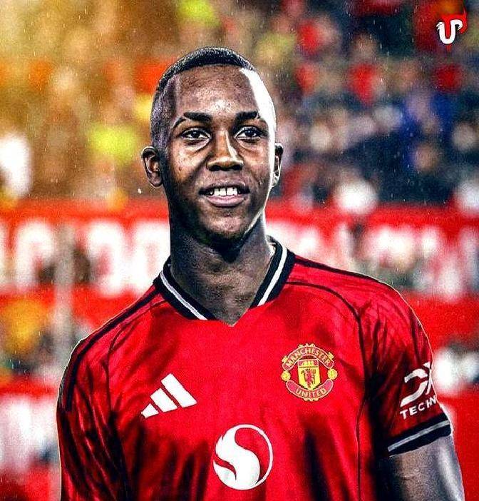 17岁！曼联签下潜力中场奥罗斯科，阿莫林争欧冠资格成引援关键