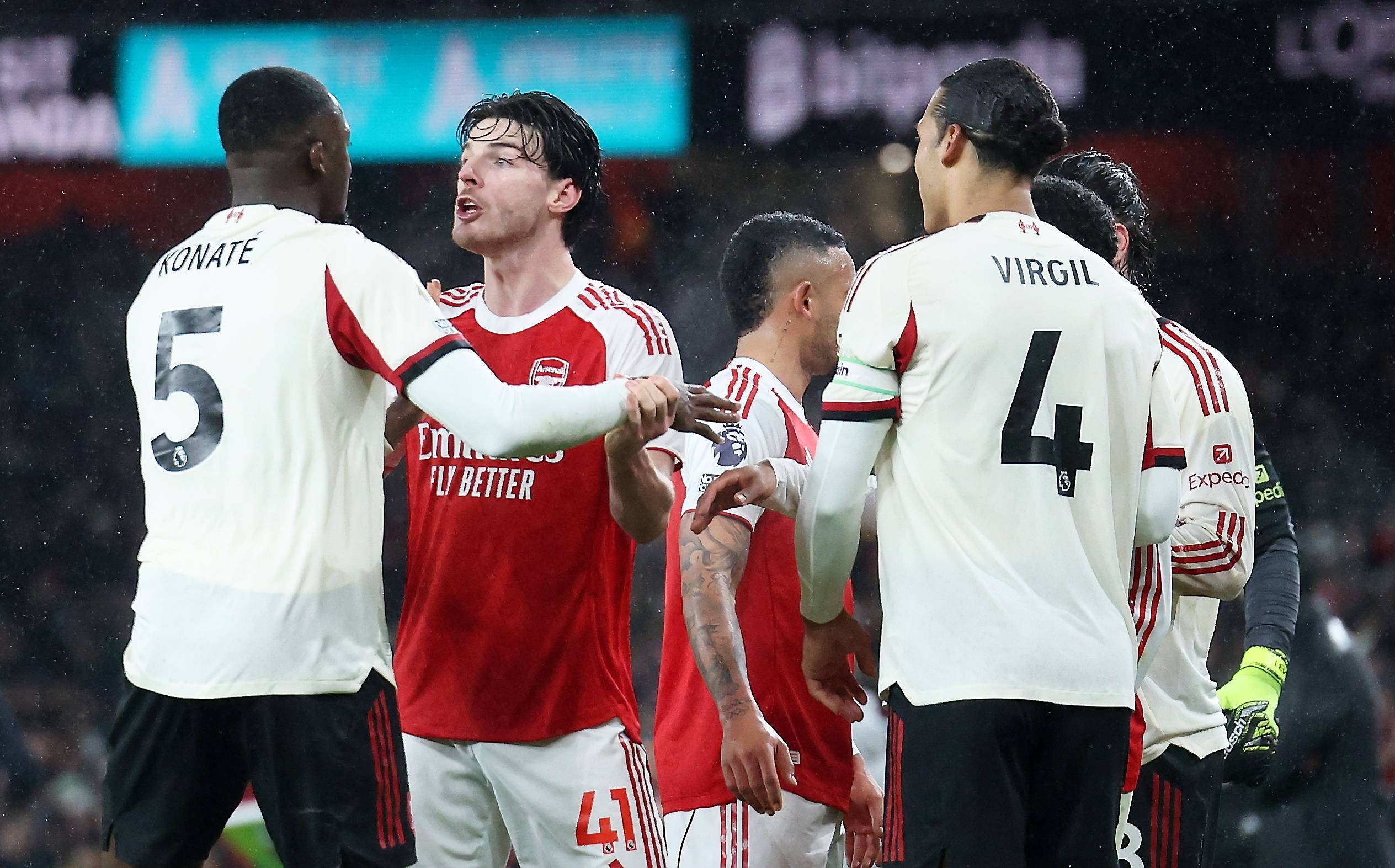 （外代二线）足球——英超联赛：阿森纳战平利物浦