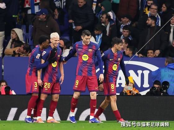 欧冠出局仍心有余悸，莱万发声：足球并不公平，但我的未来还没定论